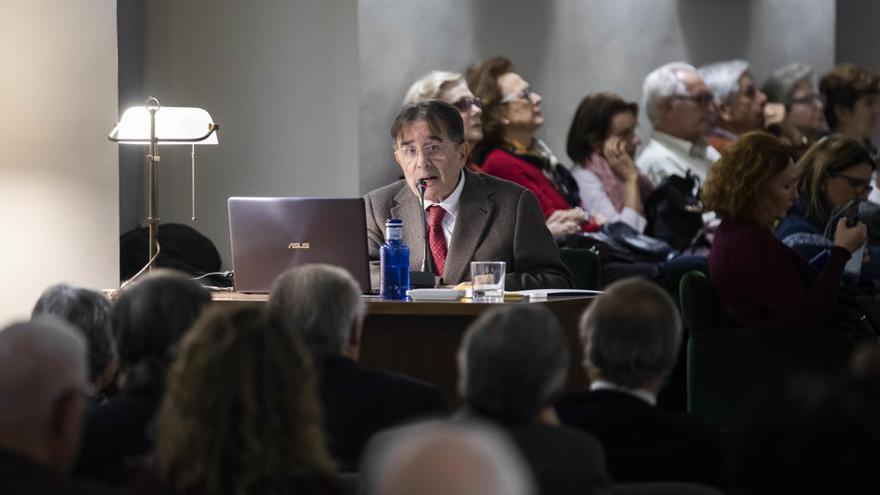 Manuel Muñoz, ayer, en la Real Academia de Bellas Artes.