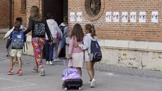 Los padres de la Región exigen la retirada de los actos religiosos dentro del Consejo Escolar