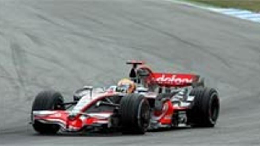 Hamilton logra una sensacional victoria y Piquet logra el podio
