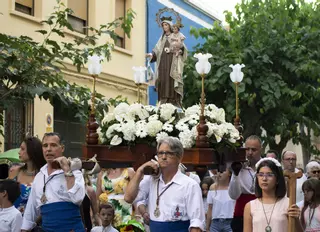 Más fiestas en el Grau: la Virgen del Carmen se celebra con tradición en Castelló