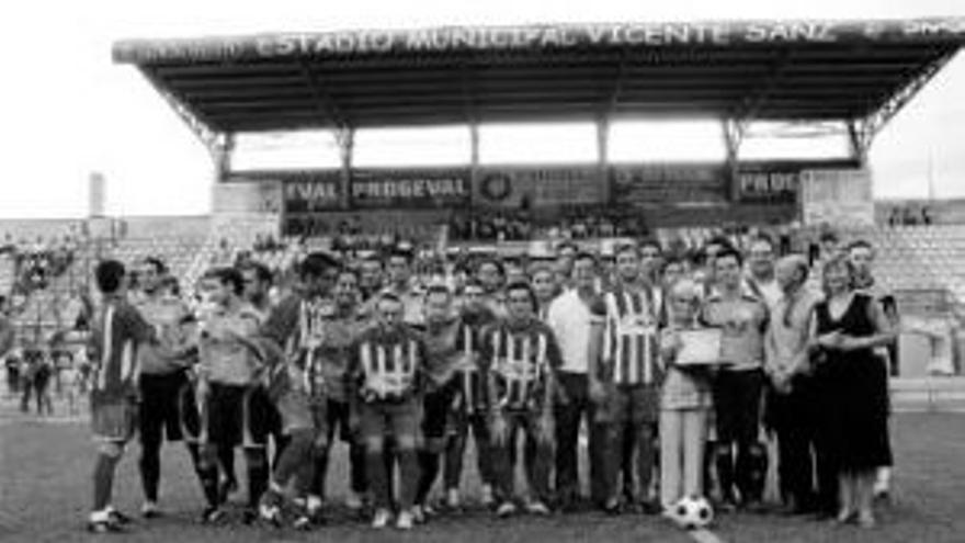 El estadio ya se llama oficialmente Vicente Sanz