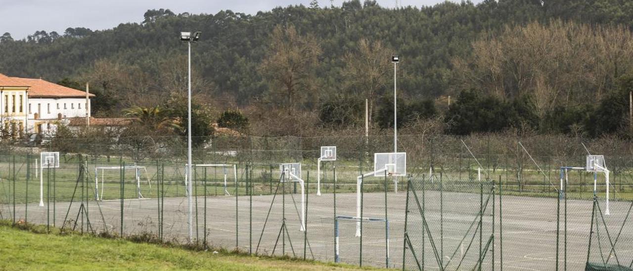 Las pistas polideportivas de Balbín