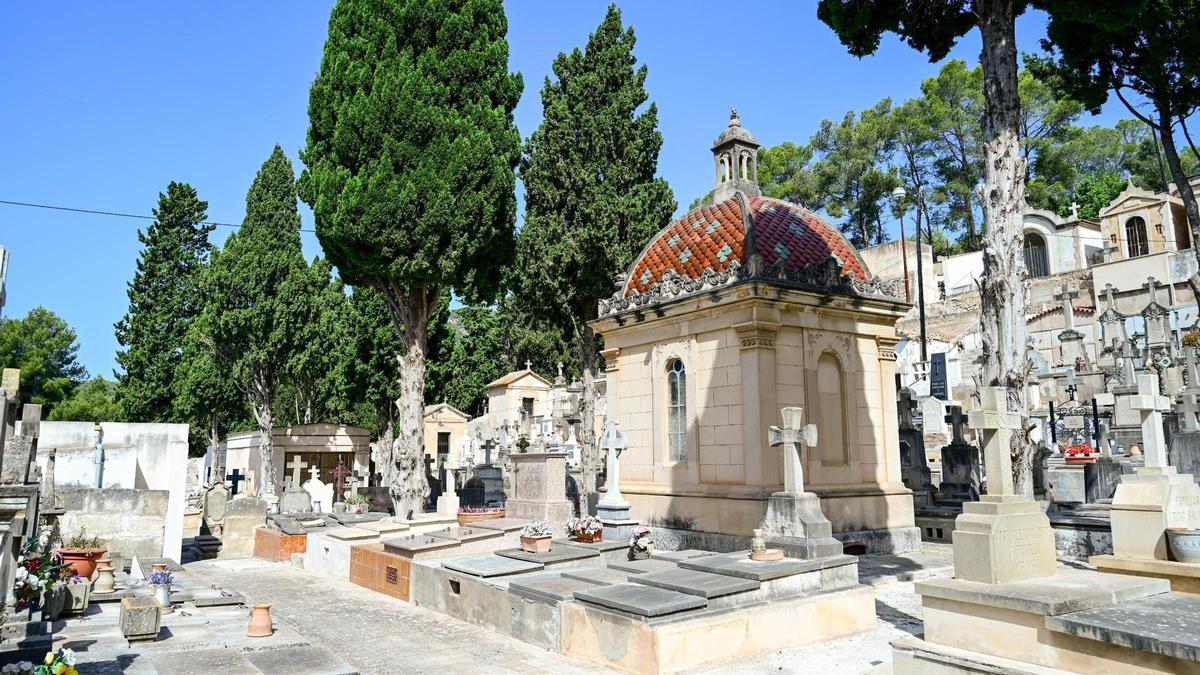 Cort asumirá la gestión del cementerio de Gènova.