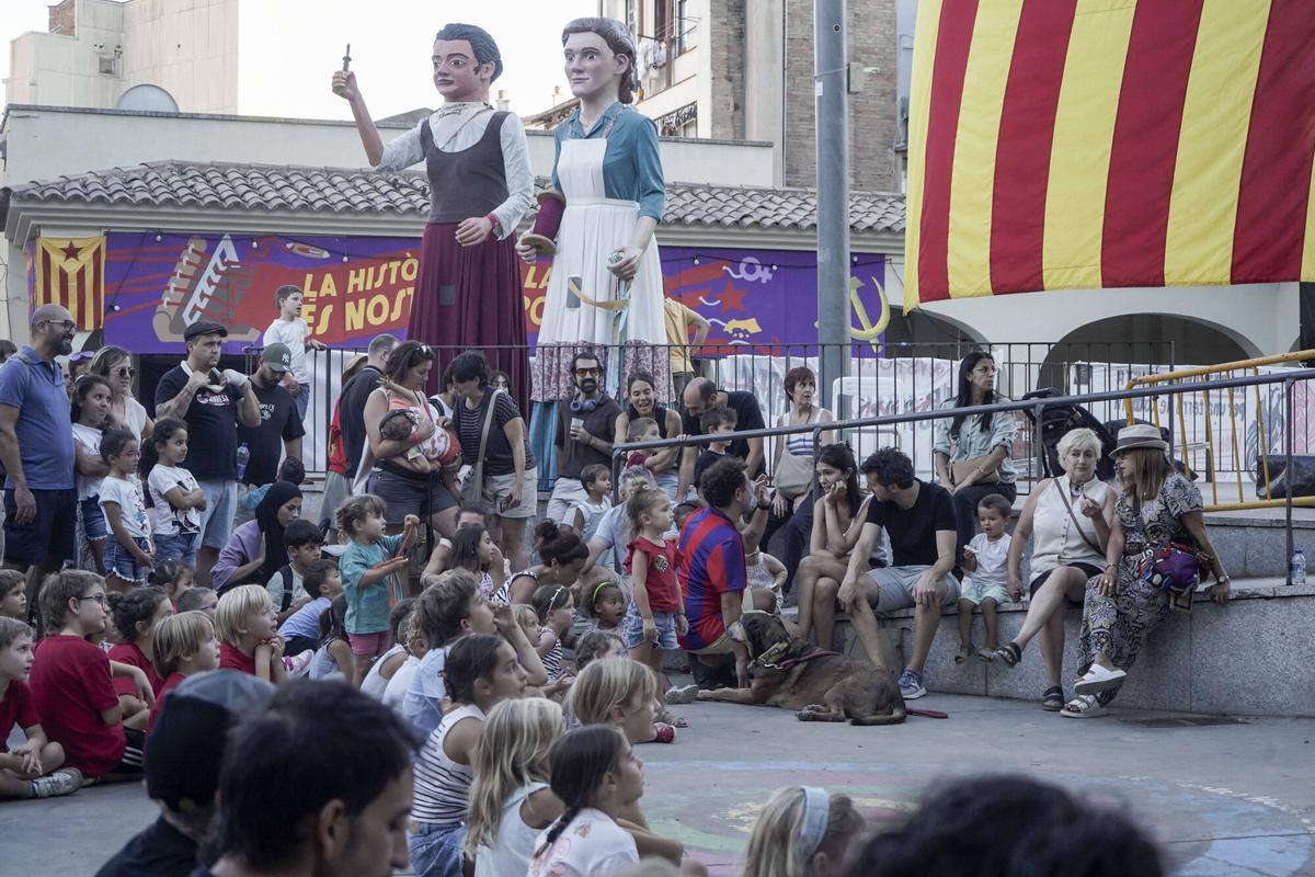 Festa Major Alternativa de Manresa a la plaça del Mercat de Puigmercadal Festa Major Alternativa de Manresa a la plaça del Mercat de Puigmercadal