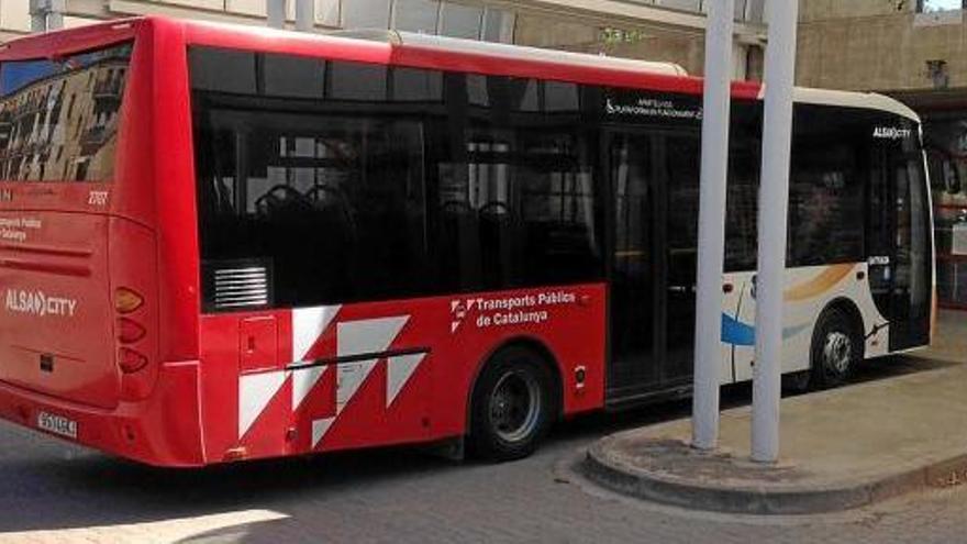 Autobús interurbà a l&#039;estació de Solsona