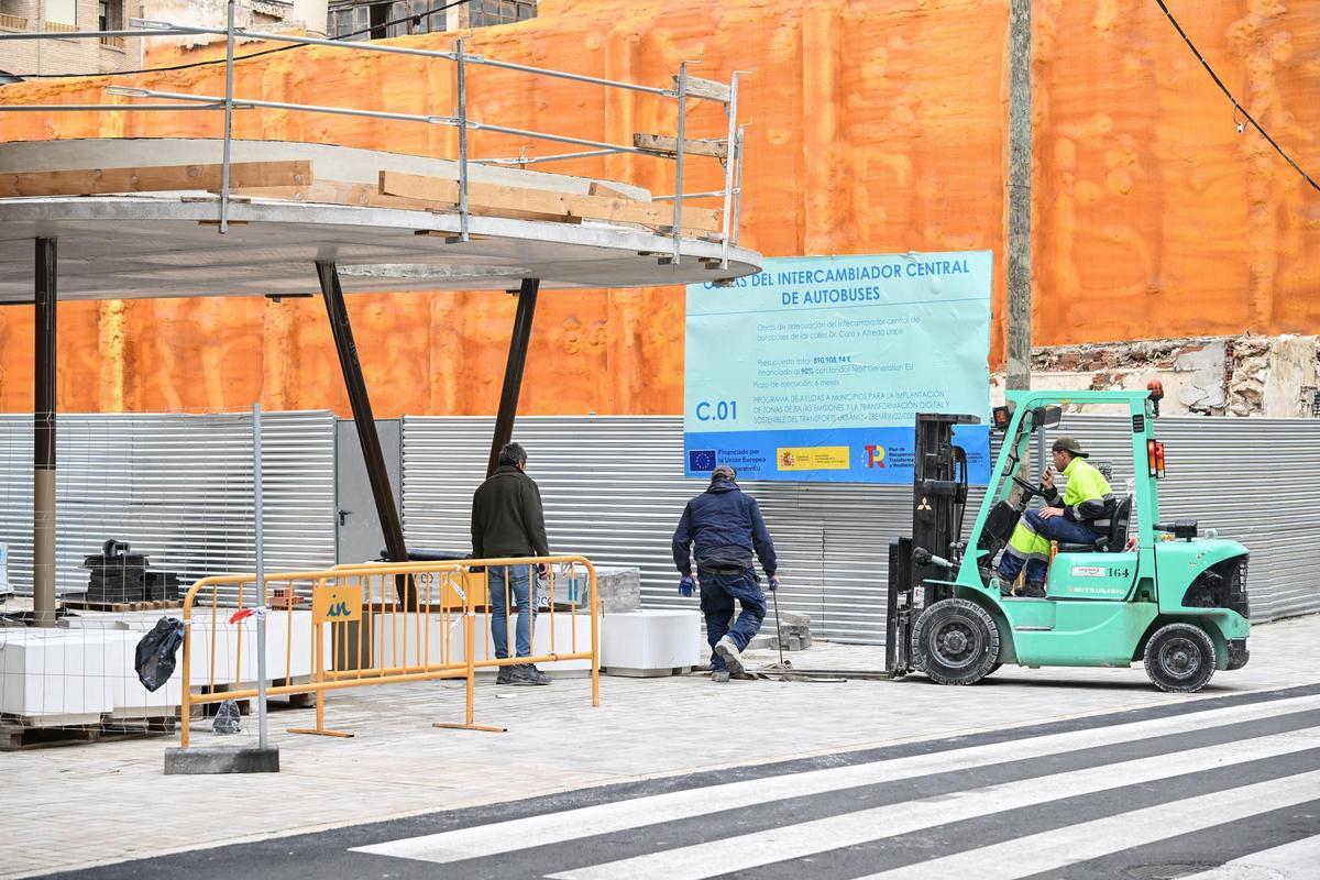 Las obras tienen que estar finalizadas en menos de un mes