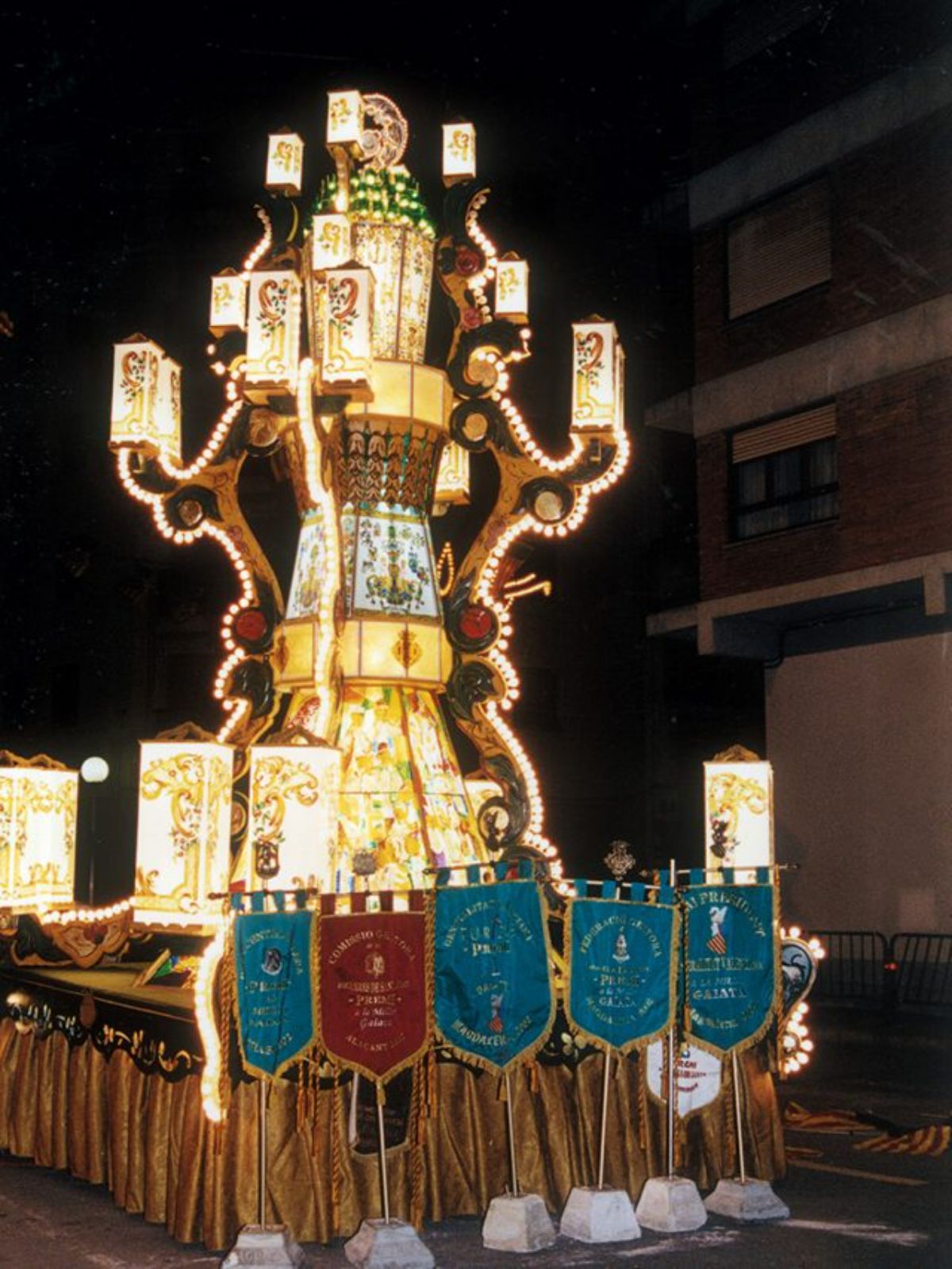 2002 - Gaiata 15.jpg