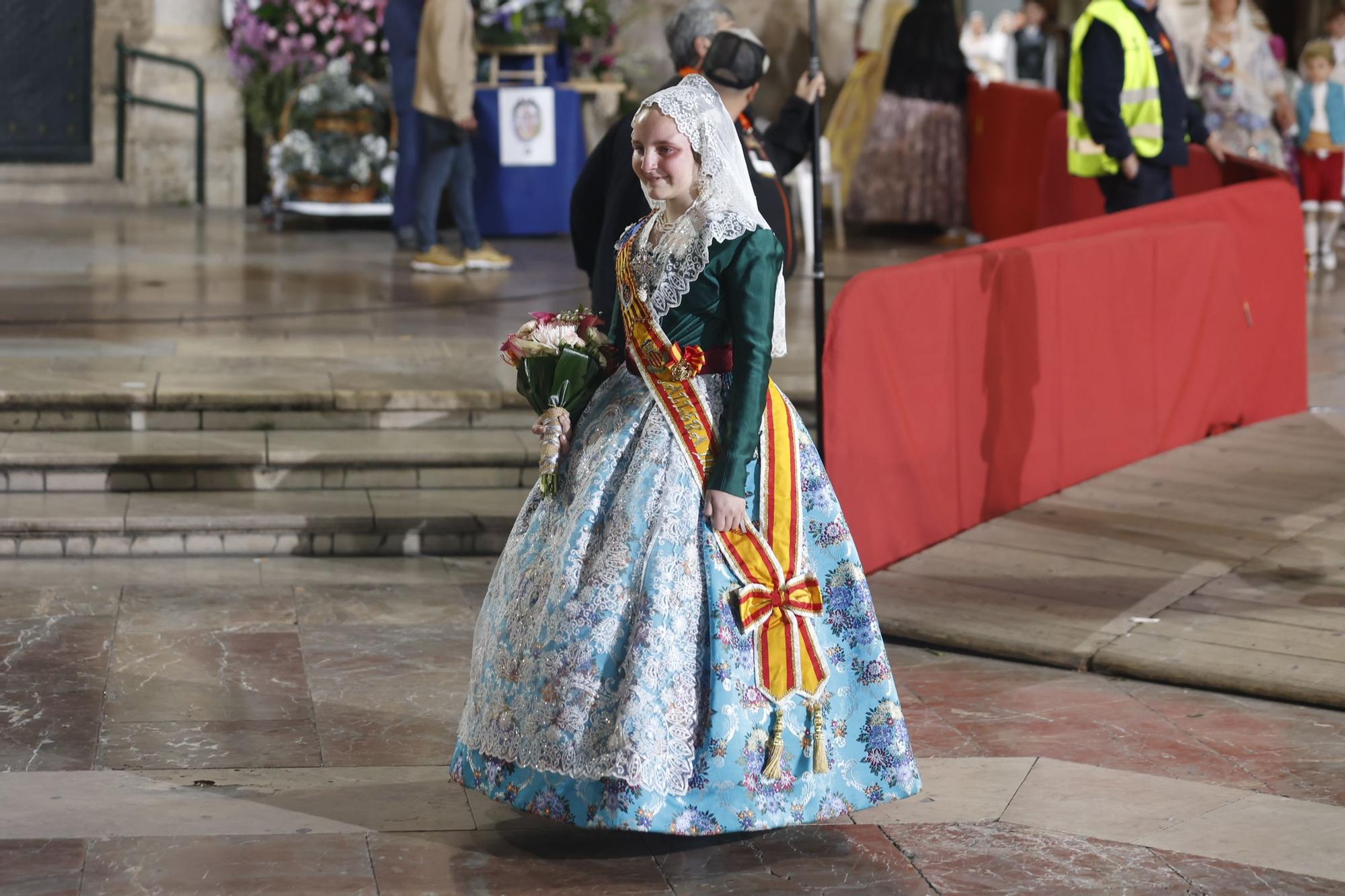 Ofrenda 2023 | Falleras Mayores e Infantiles de comisiones del 17 de Marzo (I)