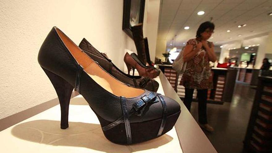 Rebeca Sanver traslada a Elda desde China la fabricación de su segunda  marca de calzado - Información