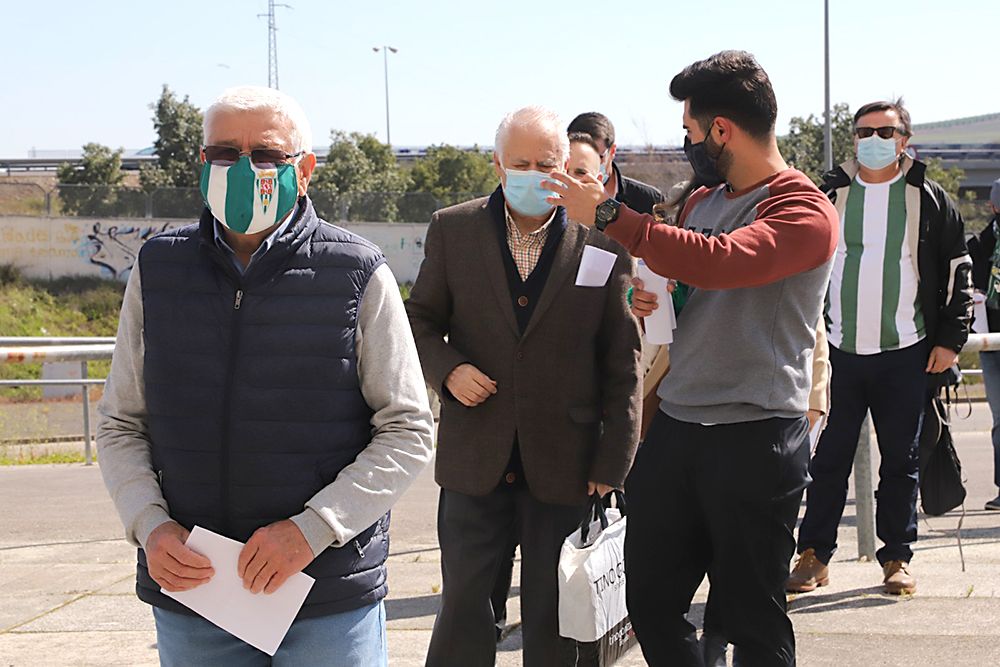 Aficionados asistentes al encuentro Córdoba CF-Betis B