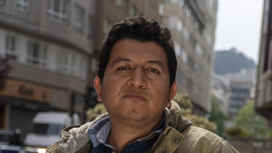 Frank Armando Ponte, inmigrante peruano en A Coruña: "Llegué escapando del Tren de Aragua, dormí en la calle, y ahora me di de alta como autónomo y emprendí"