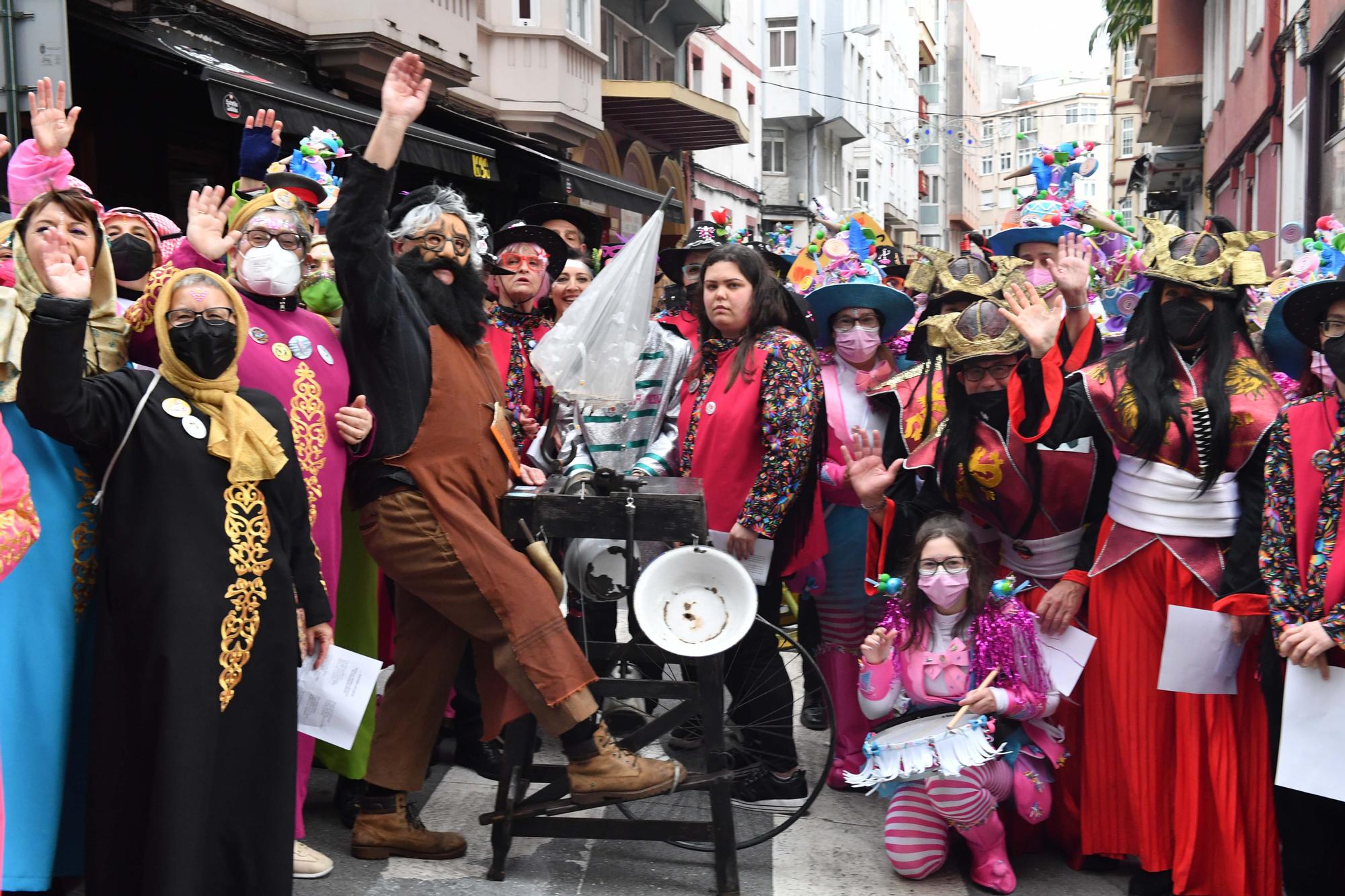 Martes de Carnaval: ofrendas florales en honor a los 'choqueiros' de la ciudad