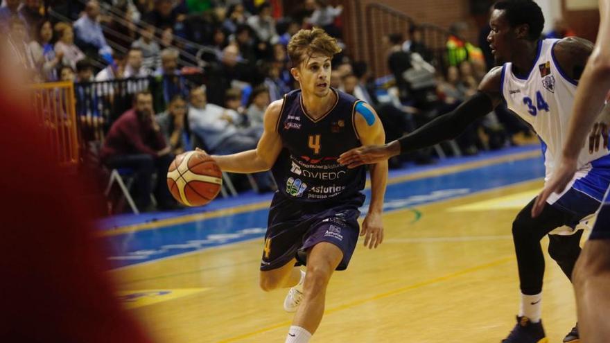 Fran Cárdenas, del Oviedo Baloncesto, se pierde el resto de la temporada por lesión