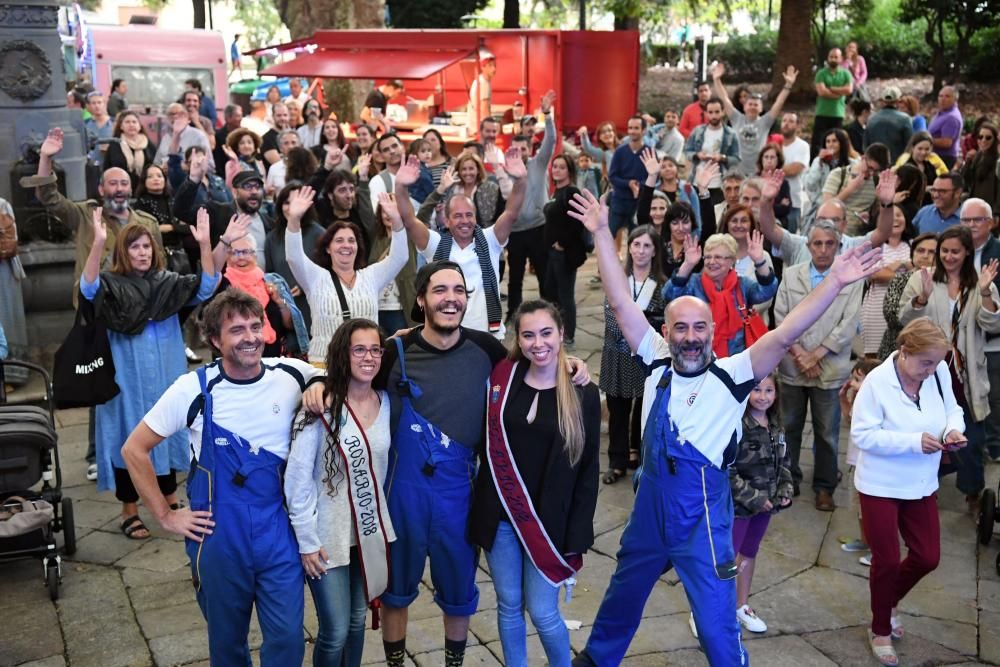 El festival celebra hasta el domingo el 123 aniversario de la fuente del Deseo en la plaza de Azcárraga.