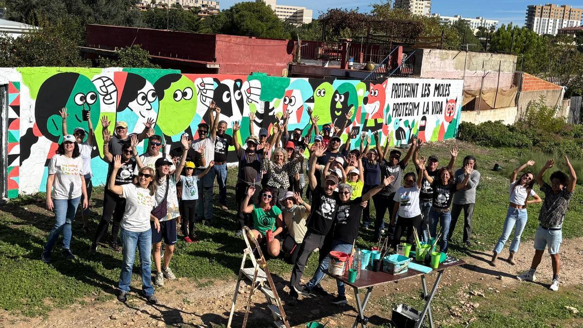 Mural por la protección de les Moles de Paterna obra de Elías Taño.