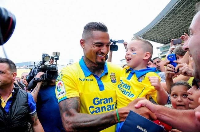 Presentacion  de Kevin Prince Boateng  nuevo ...