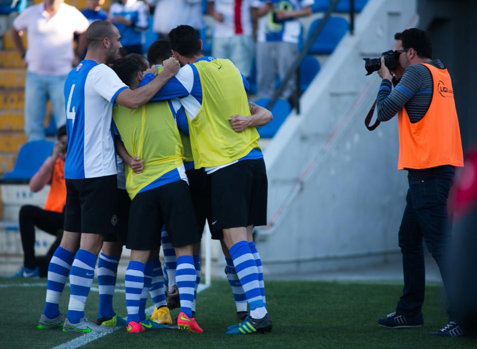 Dos goles de Chechu y una genial asistencia de Javi desatascan a un Hércules que vuelve a la promoción