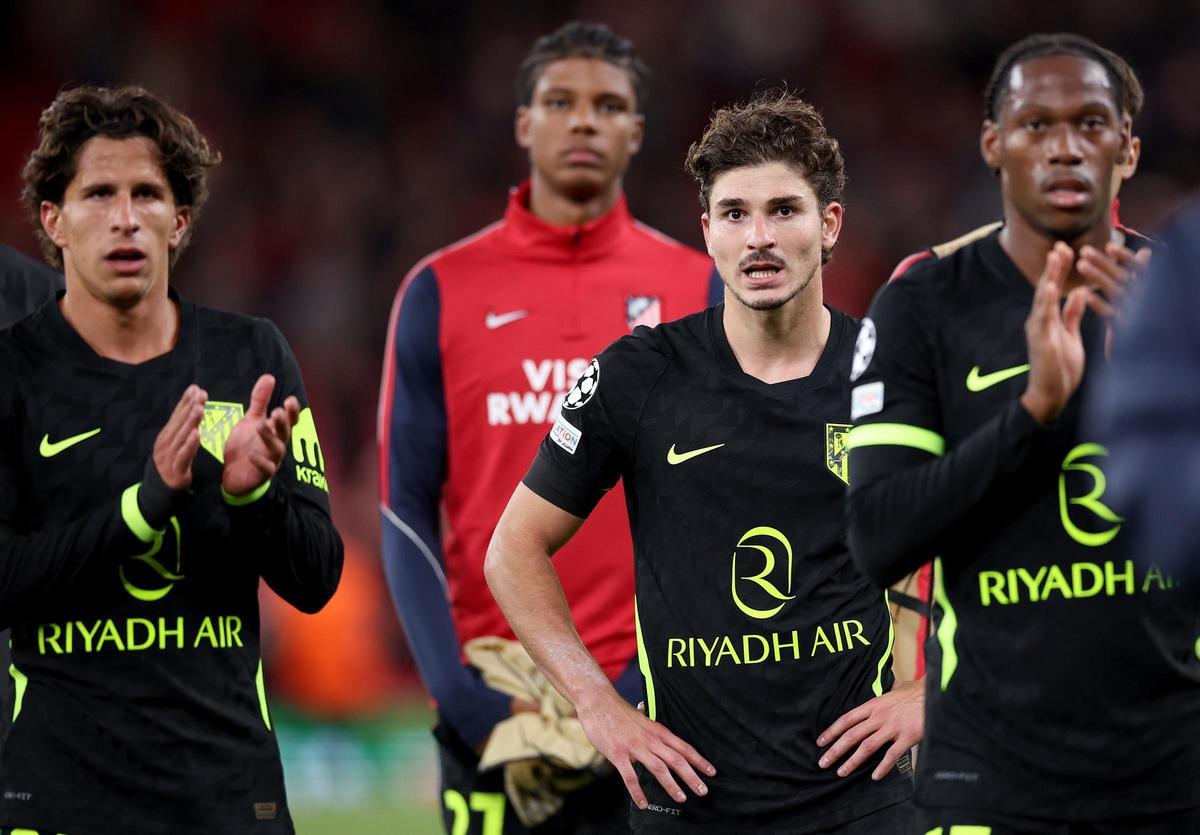 Julián Álvarez, tras el pitido final ante el Liverpool