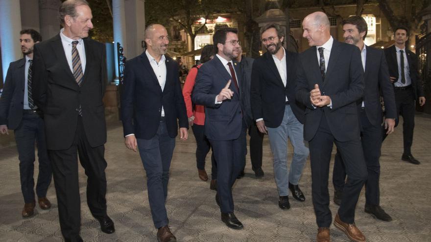 Una nit màgica amb president i, per fi, sense mascaretes