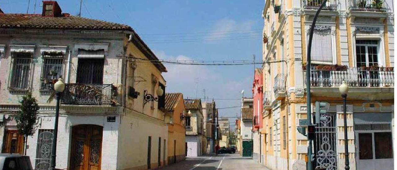 Una de las calles del barrio del Cabanyal.