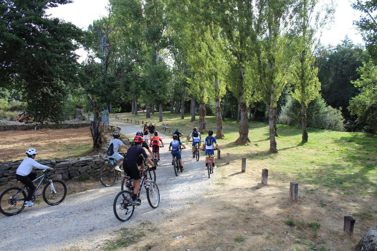 Los participantes en el camino de la primera ruta