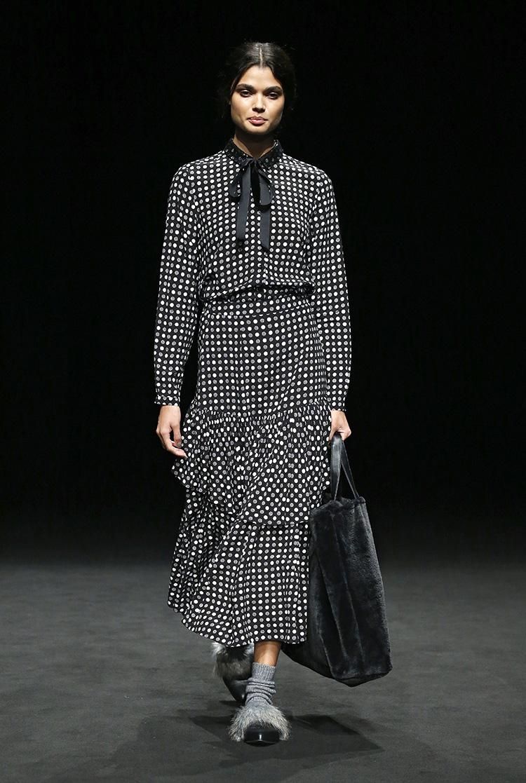 Yerse 080 Barcelona: vestidos y volantes