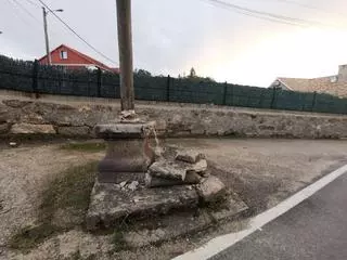 El PP urge la reparación del cruceiro de A Roza y acusa de “oscurantismo” al alcalde