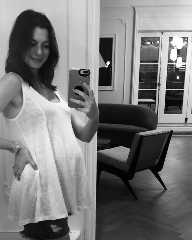 Anne Hathaway anuncia su segundo embarazo con una foto en Instagram