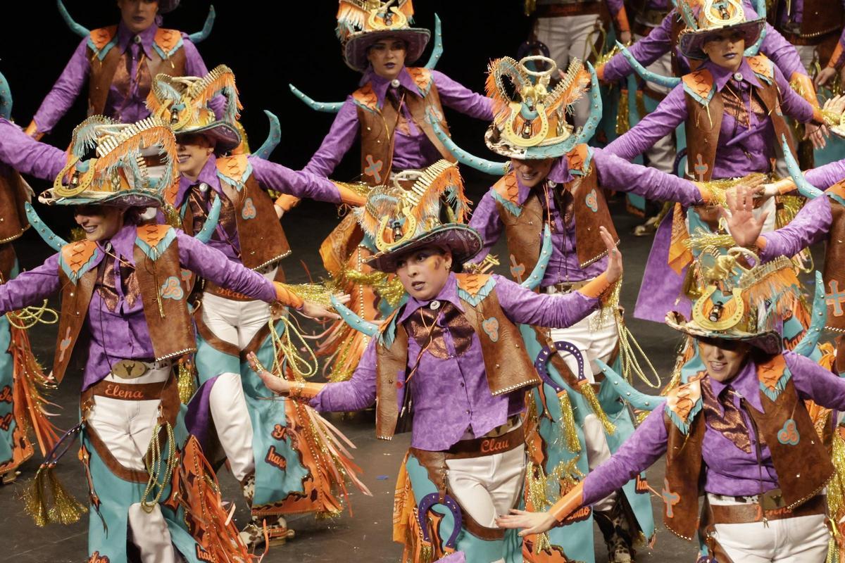 El primer pase del concurso de charangas de Gijón, en imágenes