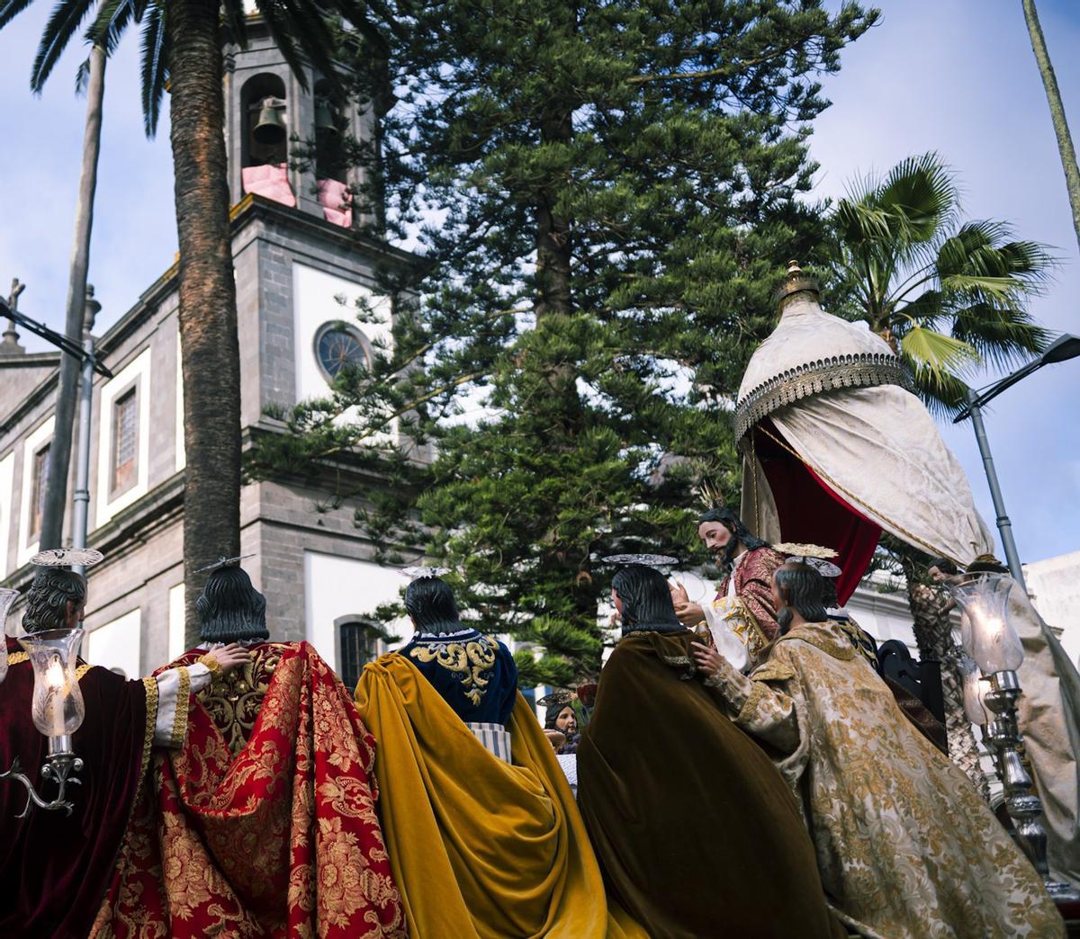 Arte y patrimonio se dan cita en la Semana Santa lagunera. | ED
