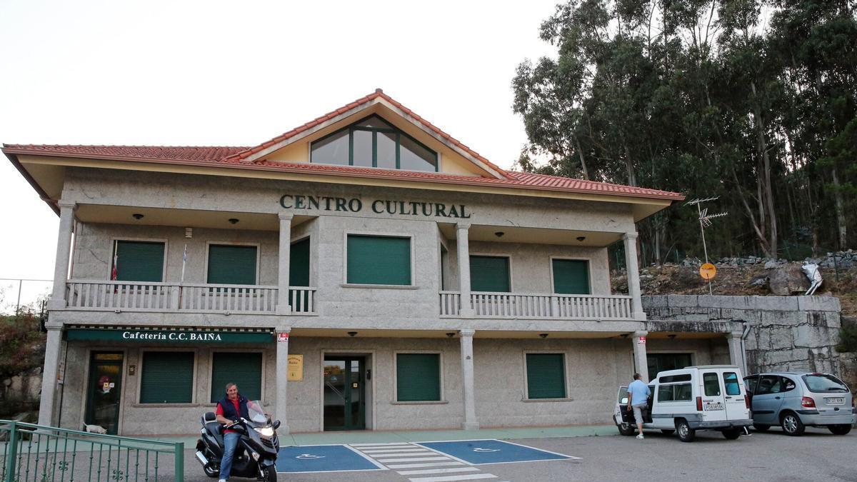 El centro cultural de Baíña, de la comunidad de montes.
