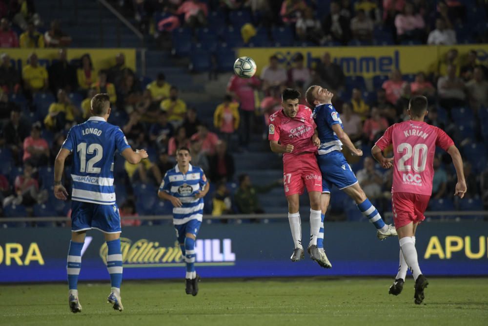 El Dépor se hunde ante la UD Las Palmas.