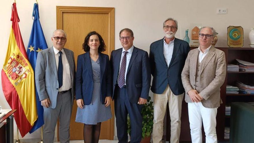 Gloria Martín Valcárcel sustituye a Joaquín Páez al frente de la Confederación Hidrográfica del Guadalquivir