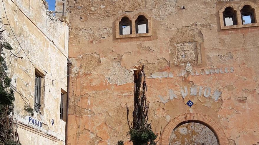 La alcoholera de la Colonia de Santa Eulalia de Sax sufre un nuevo derrumbe