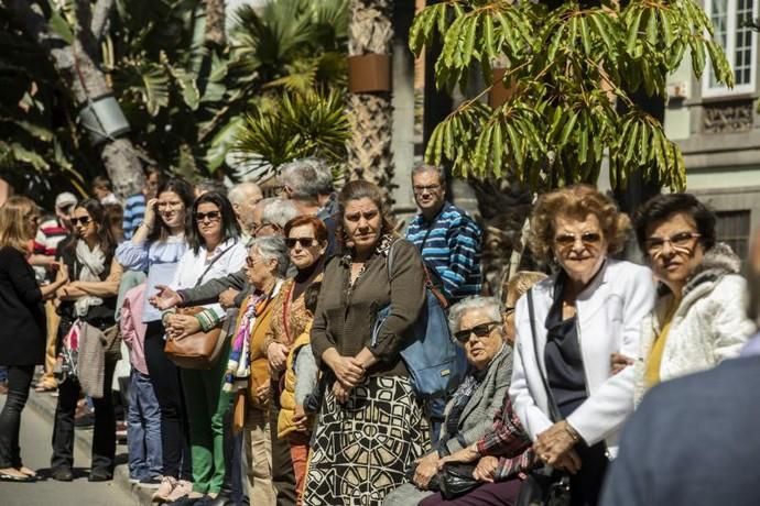 19.04.19. Las Palmas de Gran Canaria. SEMANA SANTA. Procesión de Las Mantillas en Vegueta.  Foto Quique Curbelo  | 19/04/2019 | Fotógrafo: Quique Curbelo