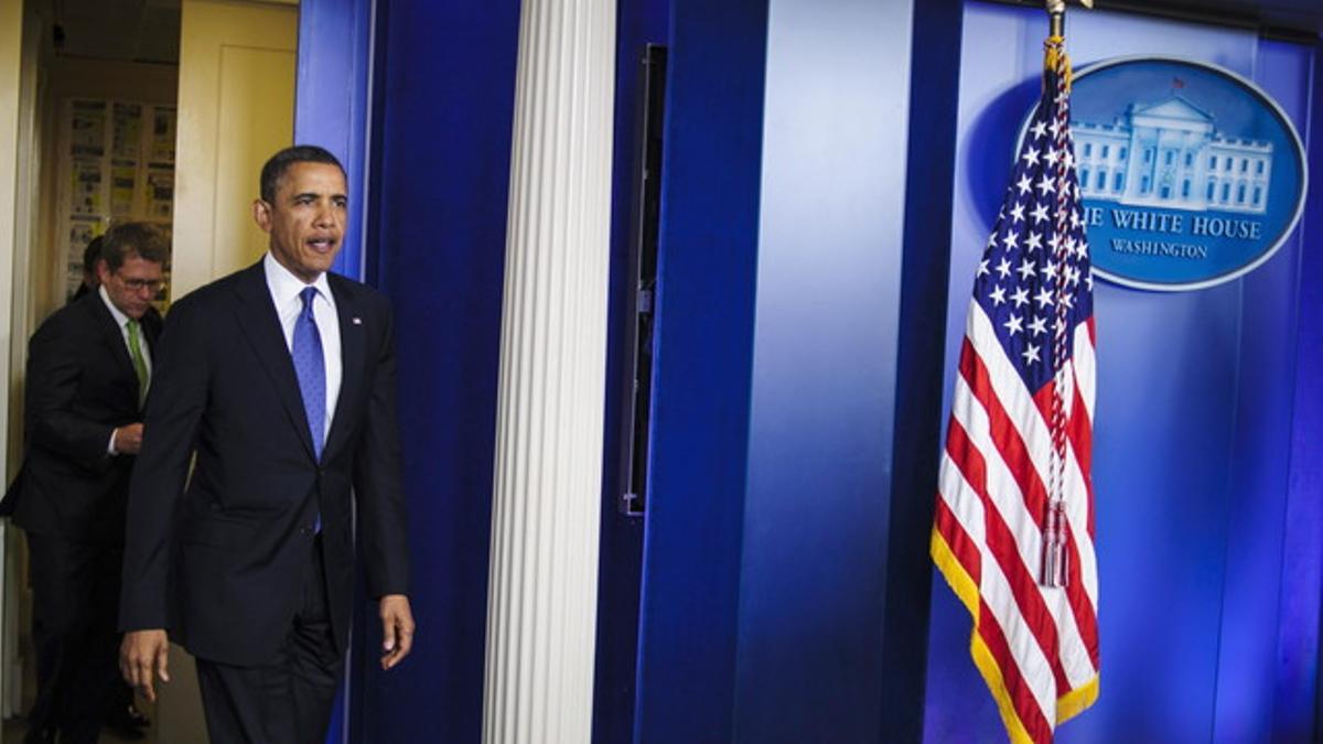 Obama, a su llegada a una rueda de prensa sobre el abismo fiscal, el viernes en la Casa Blanca.