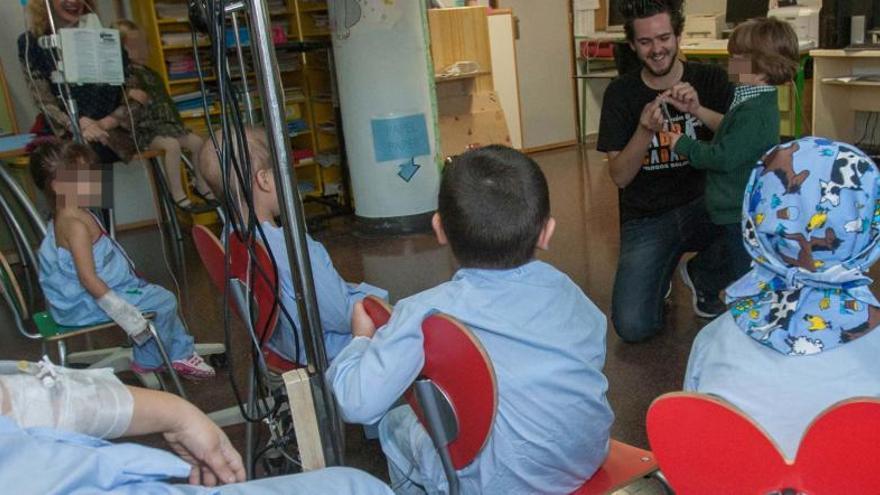 Niños ingresados en un hospial durante una actividad