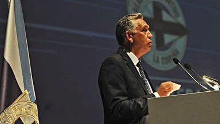 Paco Zas, en la junta en la que fue elegido nuevo presidente del Deportivo.