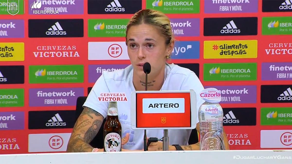 María León: "Los partidos son muy complicados en una Eurocopa y hay mucho nivel"