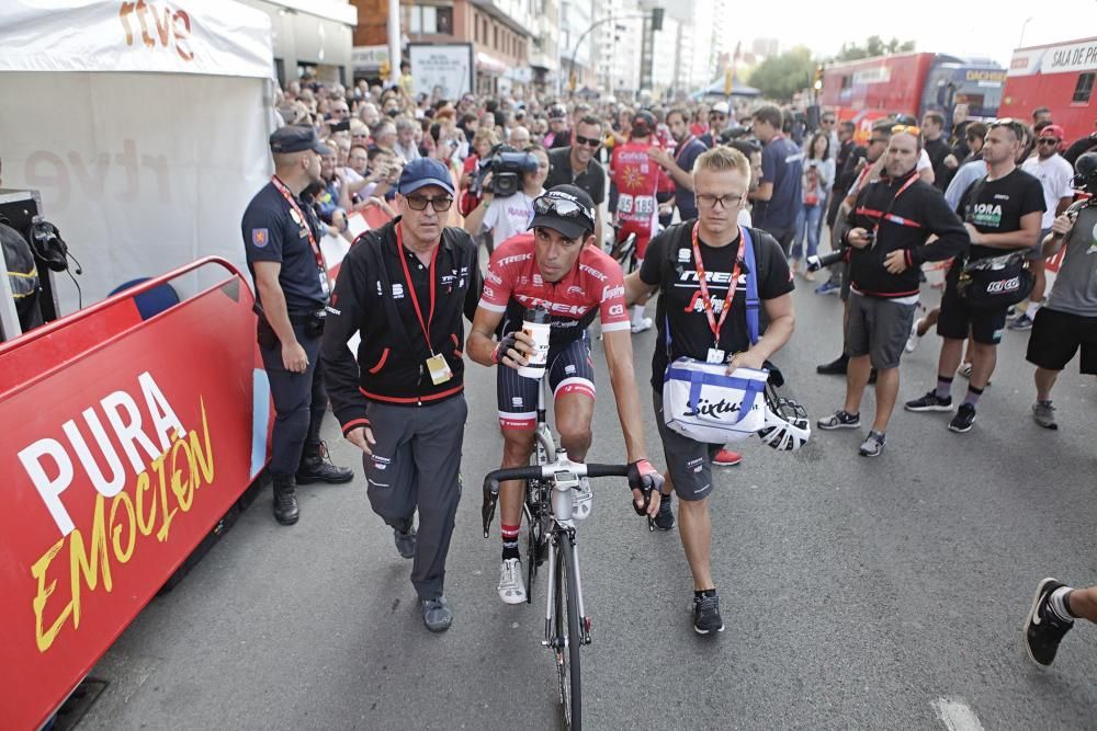 Llegada de la Vuelta a España al Muro de San Lorenzo