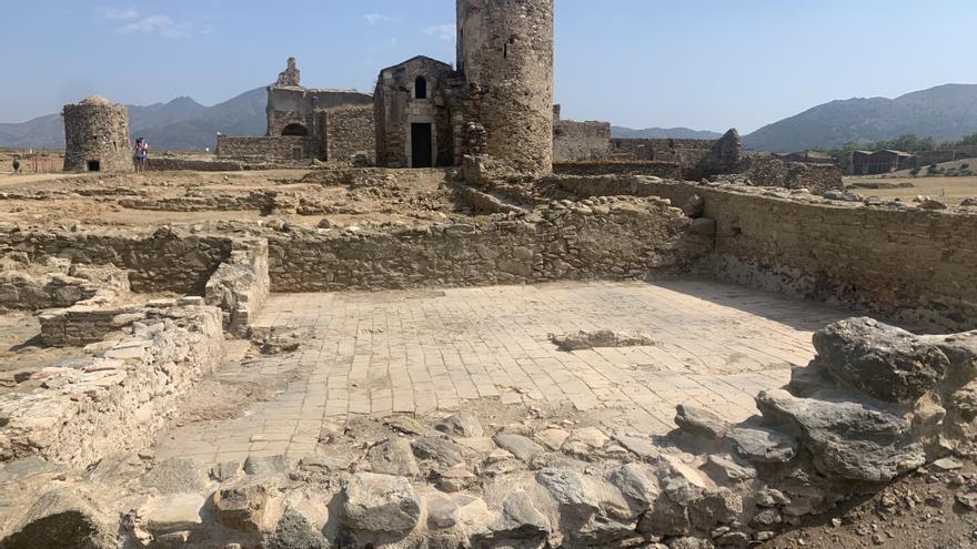 L&#039;excavació a la Ciutadella descobreix una necròpolis moderna i dos enterraments dels segles V i VII