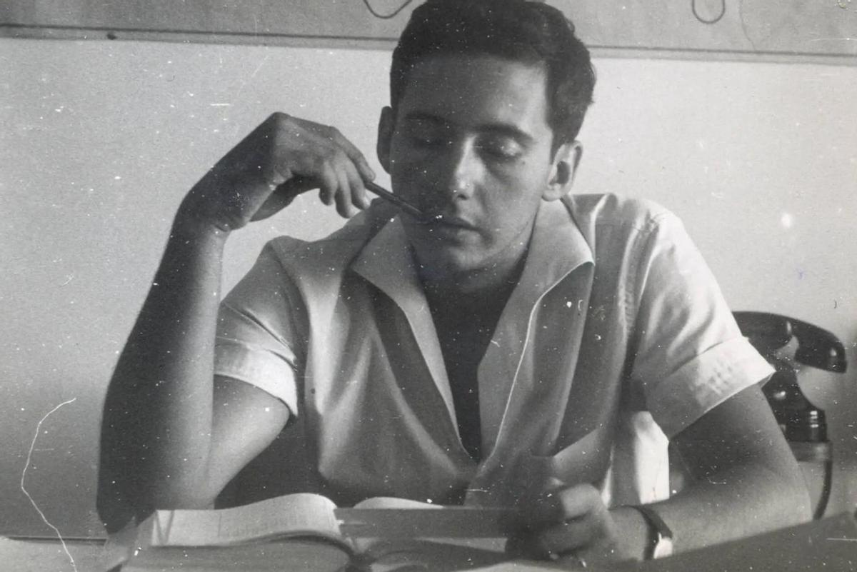 José Luis Manzanares Japón, en 1966.