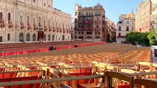 Facua denuncia a Viajes El Corte Inglés por vender sillas de la Semana Santa de Sevilla