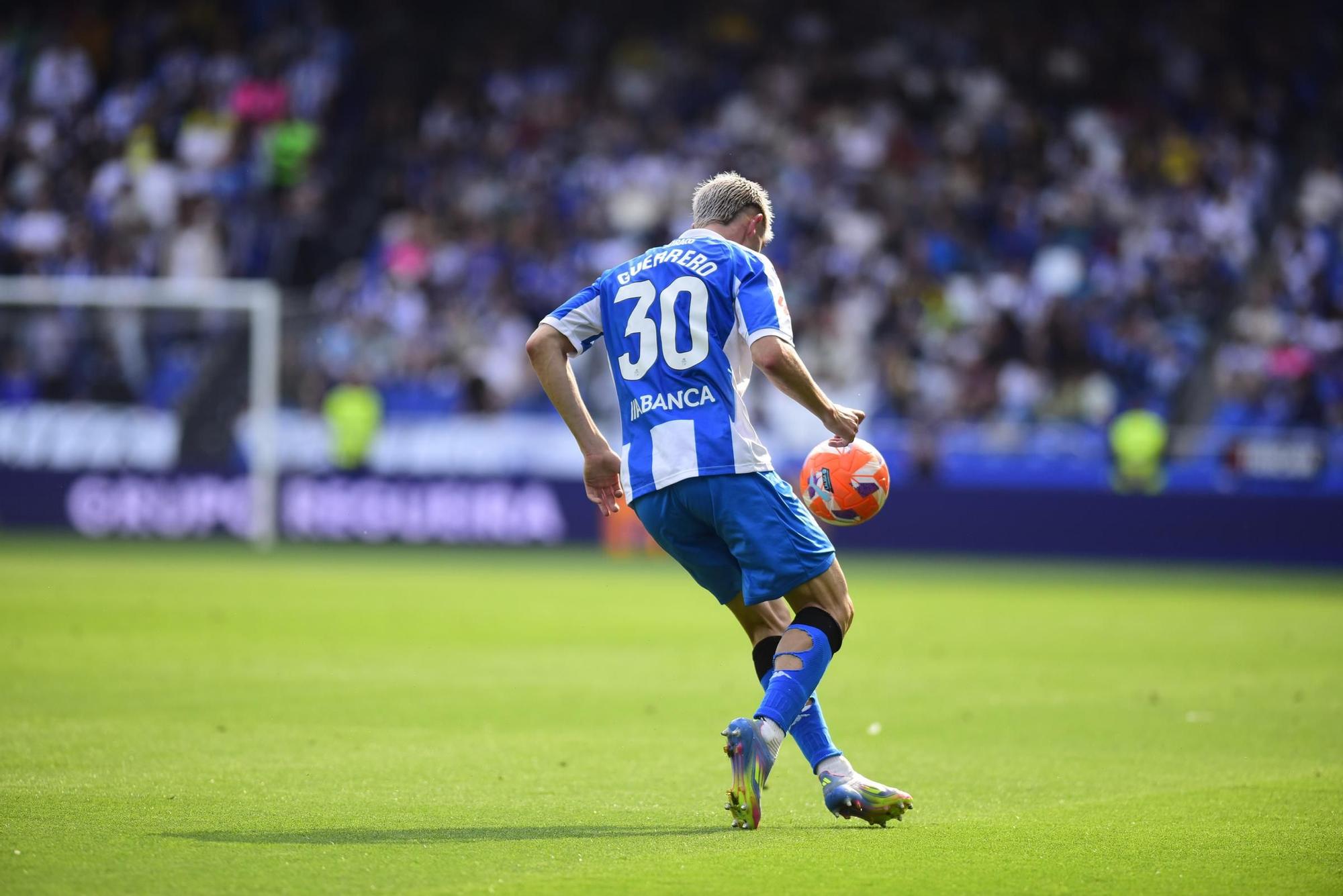 El Dépor cae goleado (0-4) por el Elche para cerrar la temporada 2025-25 en Riazor