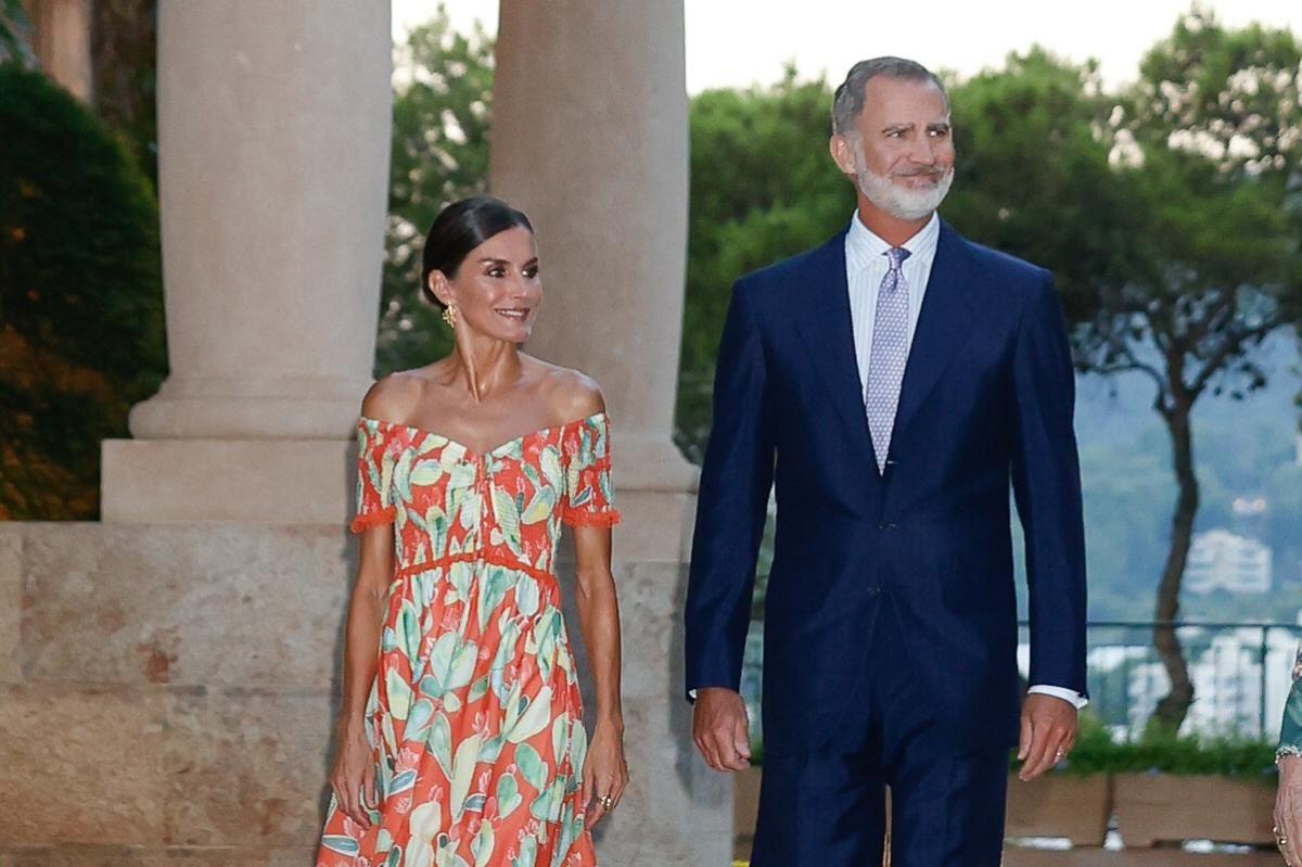 La reina Letizia y el rey Felipe VI abren las puertas de Marivent (Mallorca) para la tradicional recepción a la sociedad balear