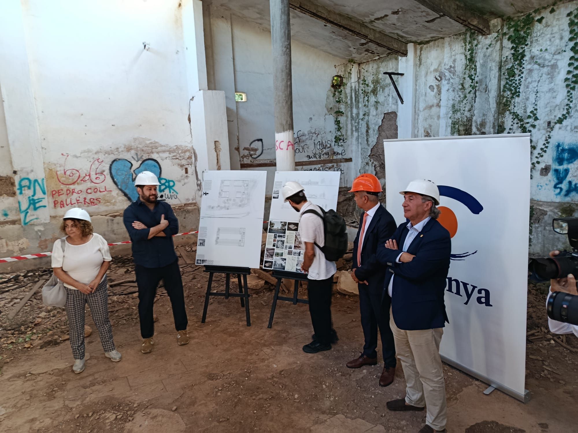 Las imágenes de la colocación de la primera piedra de Can Morató