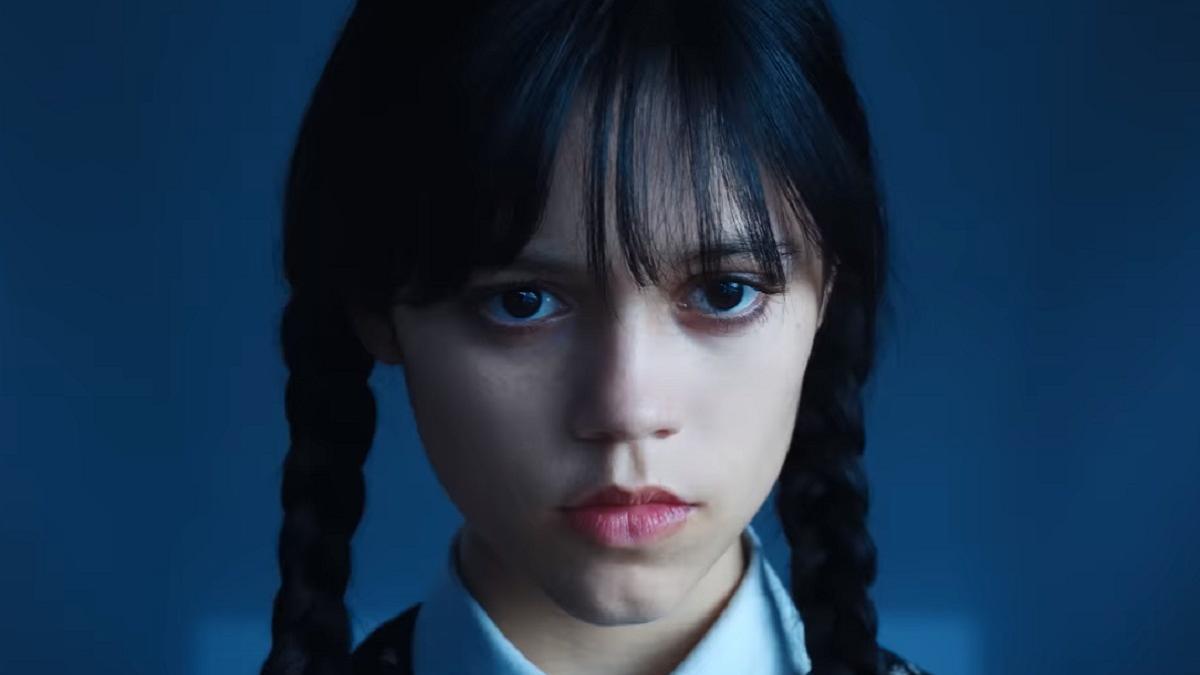 Jenna Ortega como Miércoles Addams en la serie de Tim Burton.