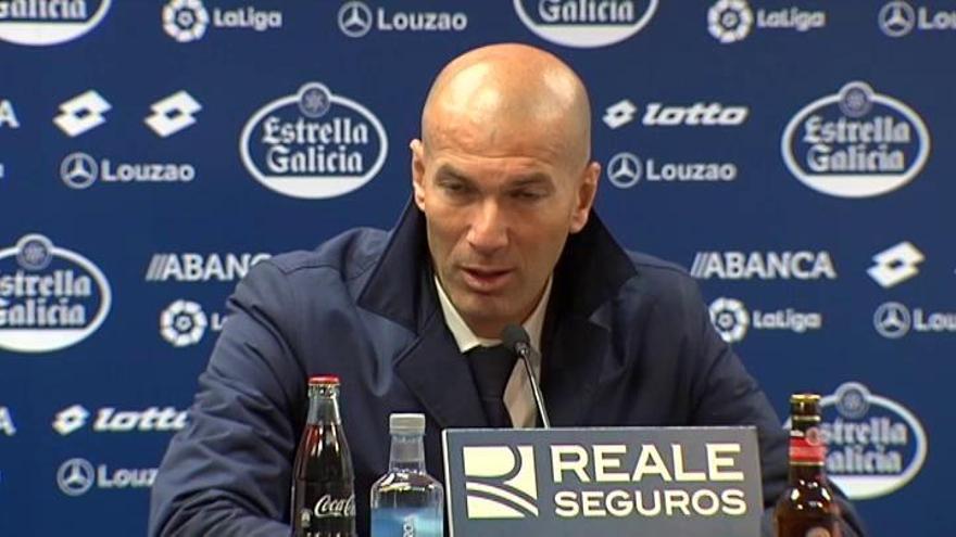 Zidane: "Isco hace cosas en el campo que no todo el mundo hace"