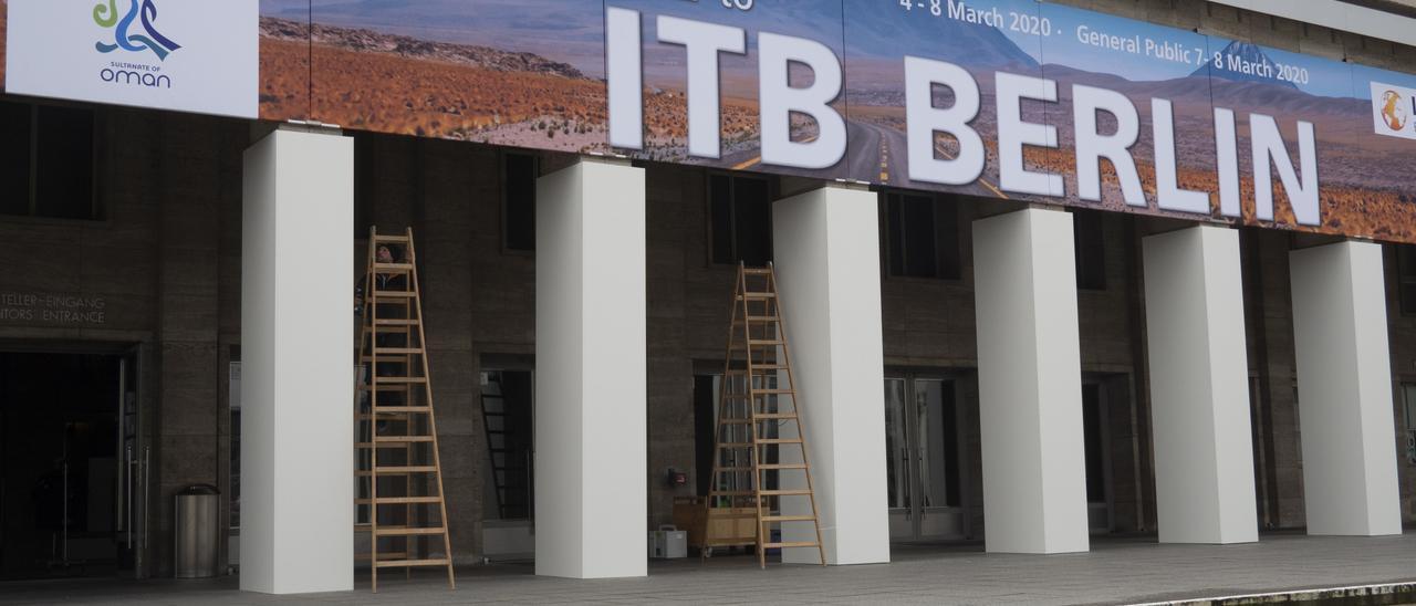 Entrada al recinto feria donde se celebra la ITB en una imagen de 2020, cuando también se suspendió