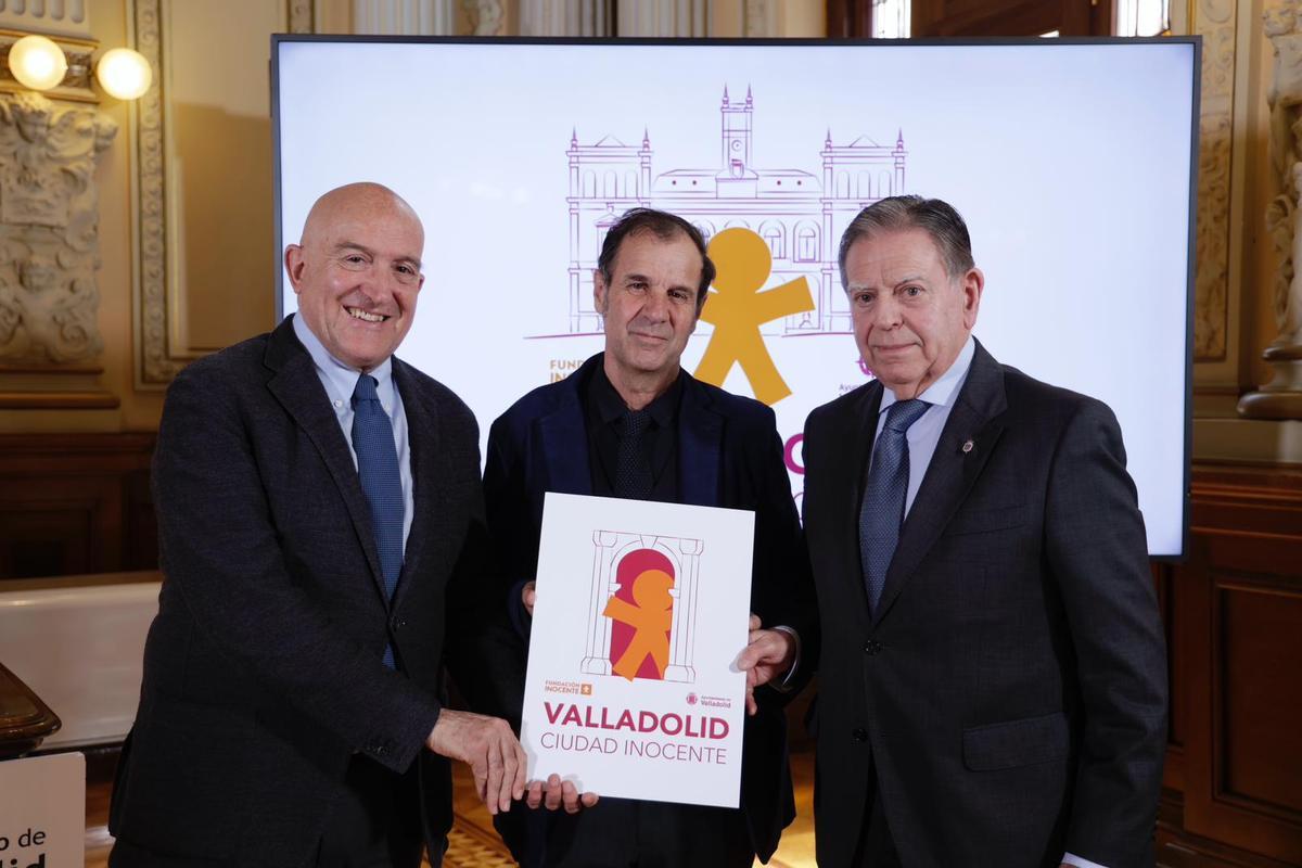 Jesús Julio Carnero, José Manuel Fernández Velasco y Alfredo Canteli.